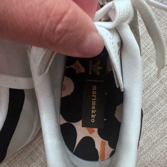 Adidas Stan Smith Marimekko White and Black Graphic Sneakers - Picture 6 of 7